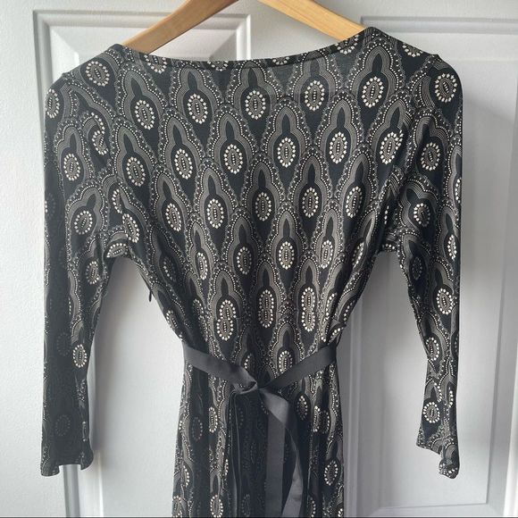 LOFT Black Beige Empire Waist Tie Back Sheath Dress Size 0 Petite - Picture 3 of 9